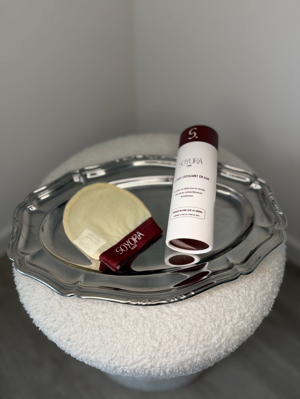 Gant exfoliant en soie — Visage