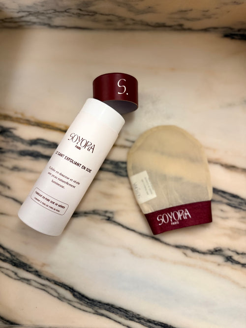 Gant exfoliant en soie — Visage